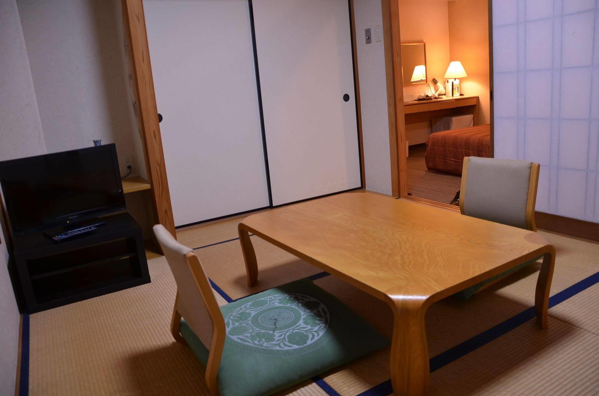 Hikone Biwako Hotel Екстер'єр фото